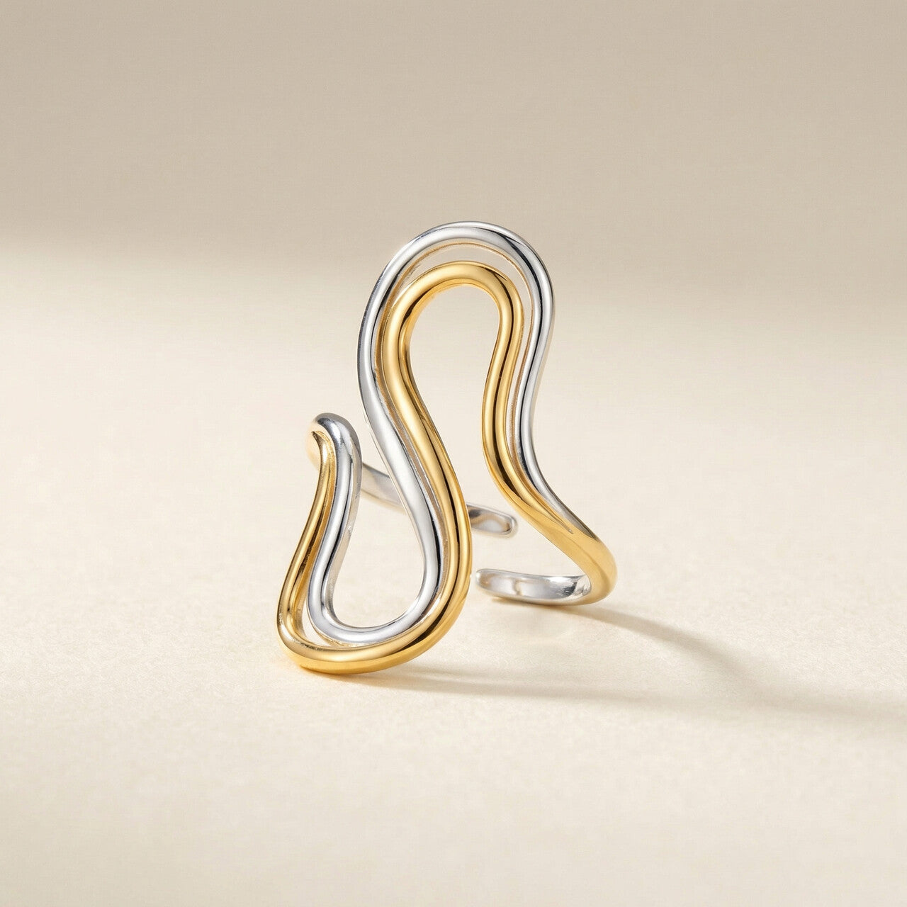 Serpentine Flow Dual-Tone Ring
