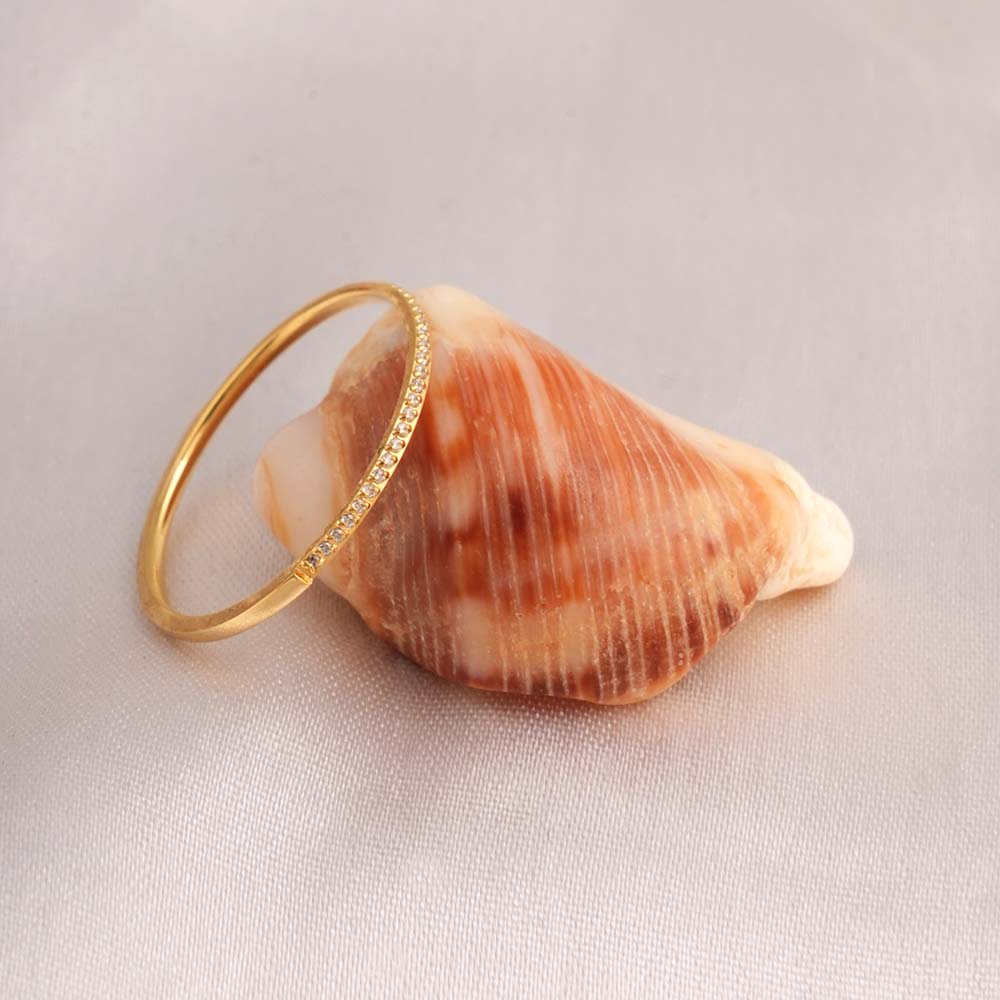 Delicate Stone Studded Band Ring