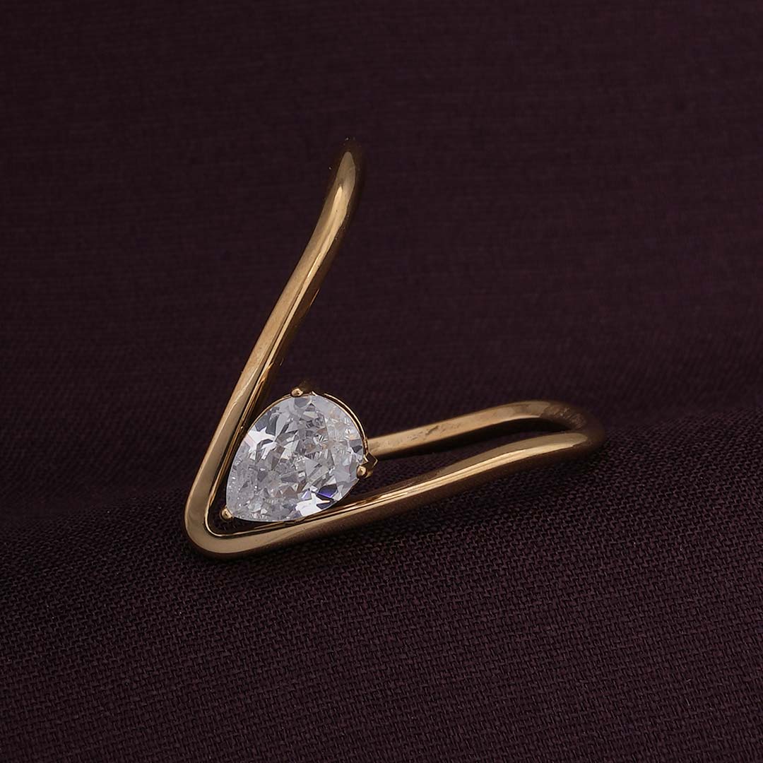 Trendy Vee Diamond Ring