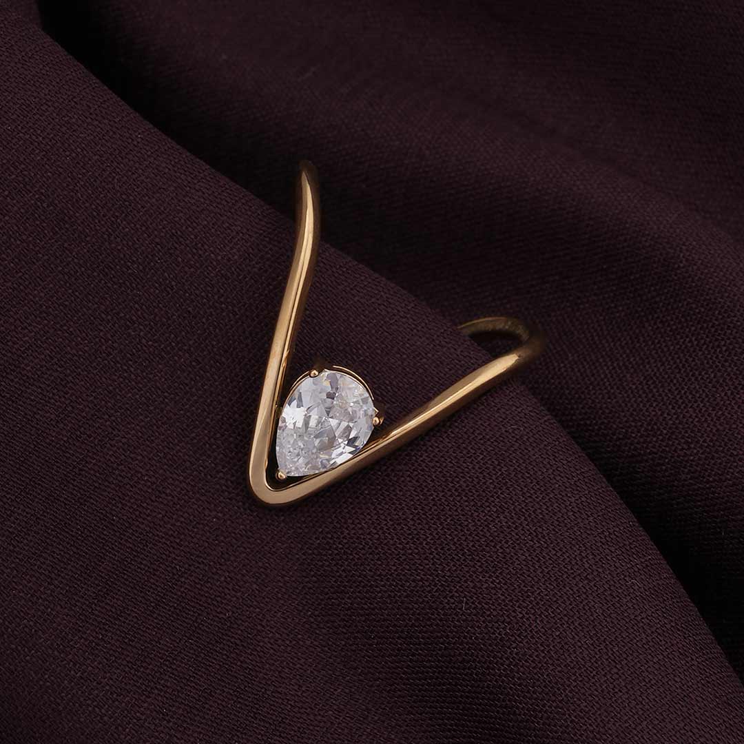 Trendy Vee Diamond Ring