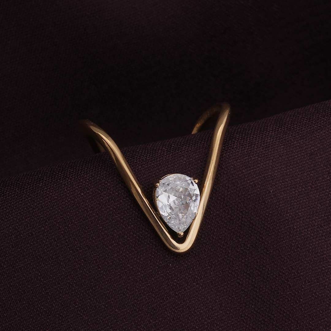 Trendy Vee Diamond Ring