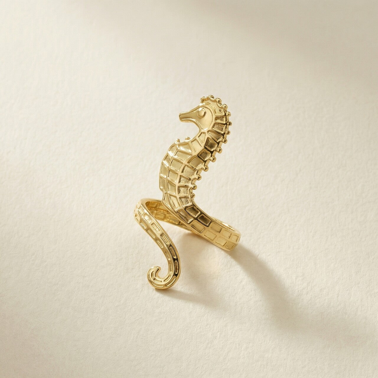 Seahorse Embrace Ring