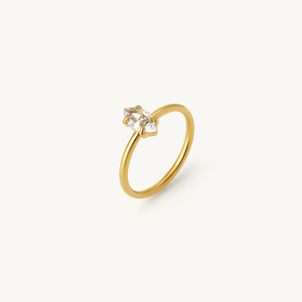 Solene Spark Pear Ring